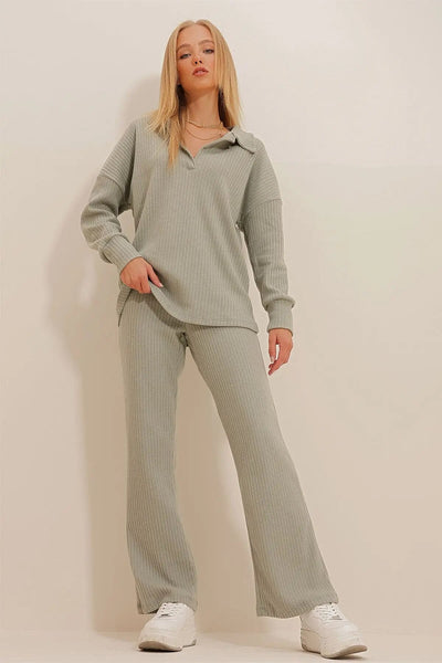 Lounge Set - Long Sleeve - Flared Pants - Two-Piece Set - Women's Loungewear-Grace Aura