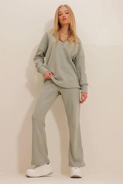 Lounge Set - Long Sleeve - Flared Pants - Two-Piece Set - Women's Loungewear-Grace Aura