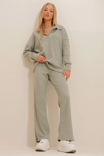 Lounge Set - Long Sleeve - Flared Pants - Two-Piece Set - Women's Loungewear-Grace Aura