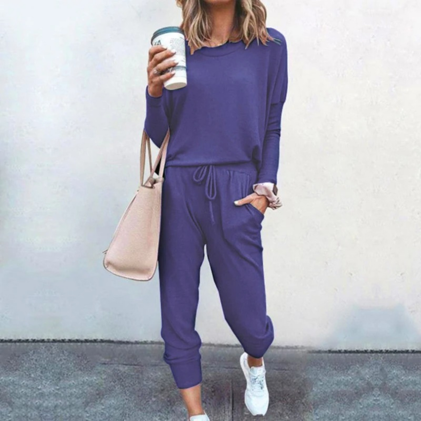 PAULA | Roomy and wonderfully comfortable women's tracksuit-Grace Aura